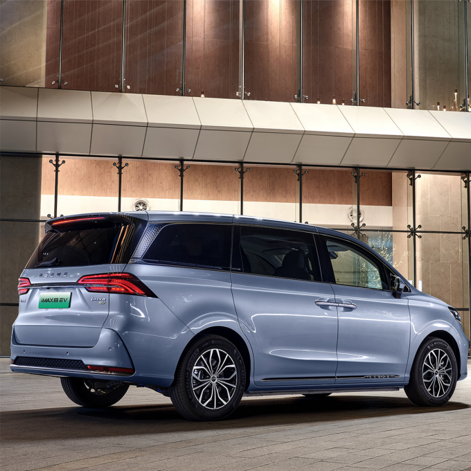 2023 MPV EV Car 7 ที่นั่ง Roewe Imax8 สําหรับการเดินทาง 2