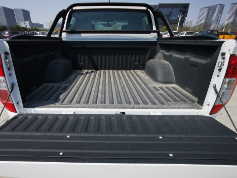 รถยนต์หรู Dongfeng Rich 6 EV 4x2 รถรับจ้างสองคัน รถบรรทุก LHD 3