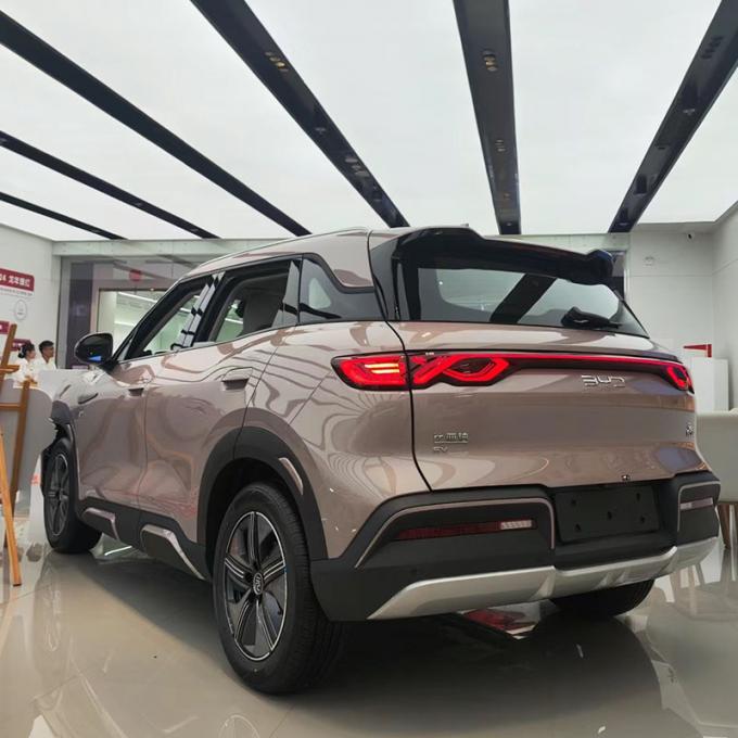 รถไฟฟ้า EV 2025 BYD Yuan ขึ้น รถไฟฟ้าที่มีระยะทาง 401 กิโลเมตร 4